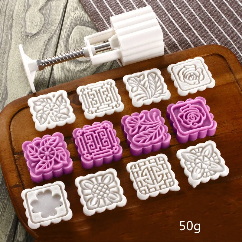 Hot Sale 50g Moon Cake Mold Round Stamp Press Household Making Dessert Mould Kitchen Cake Maker Plastic Opp Bag Baking Tools