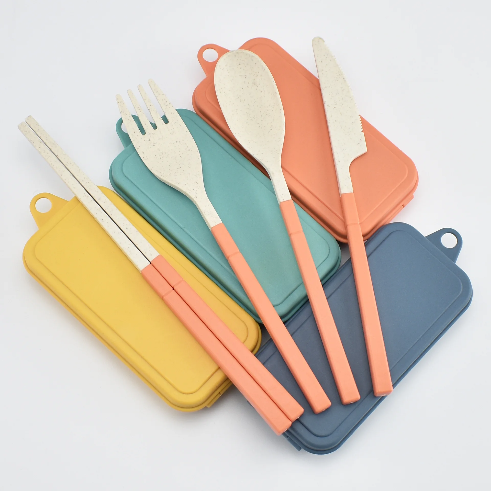 Eco-Friendly 4Pcs Dinnerware Set Portable Knife Fork Spoon Chopsticks Travel Wheat Straw Cutlery Set with Box