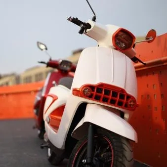 EEC New  model vespa e 13inch 2500w lithium orange two wheel electric scooter  adults sale in european e motorcycle