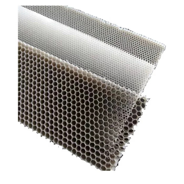 PC/PP honeycomb core in decorative curtain wall