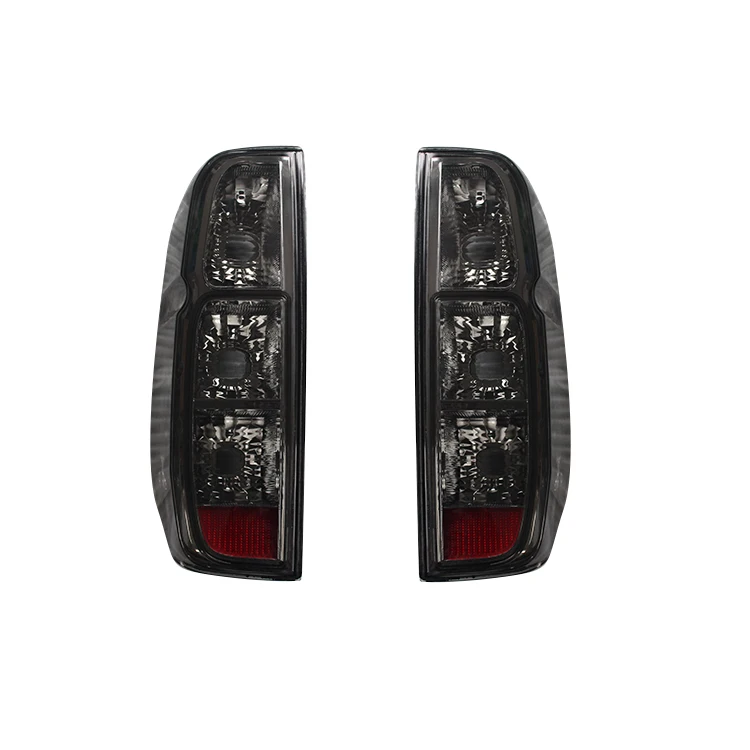 Auto Parts car Tail Light Lamp Rear Lamp 2005-2012 car tail lamps For Nissan Frontier Pickup NAVARA D40