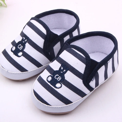 Wholesale export outdoor cartoon anti-slip  soft sole rubber 0-1 years newborn baby shoes