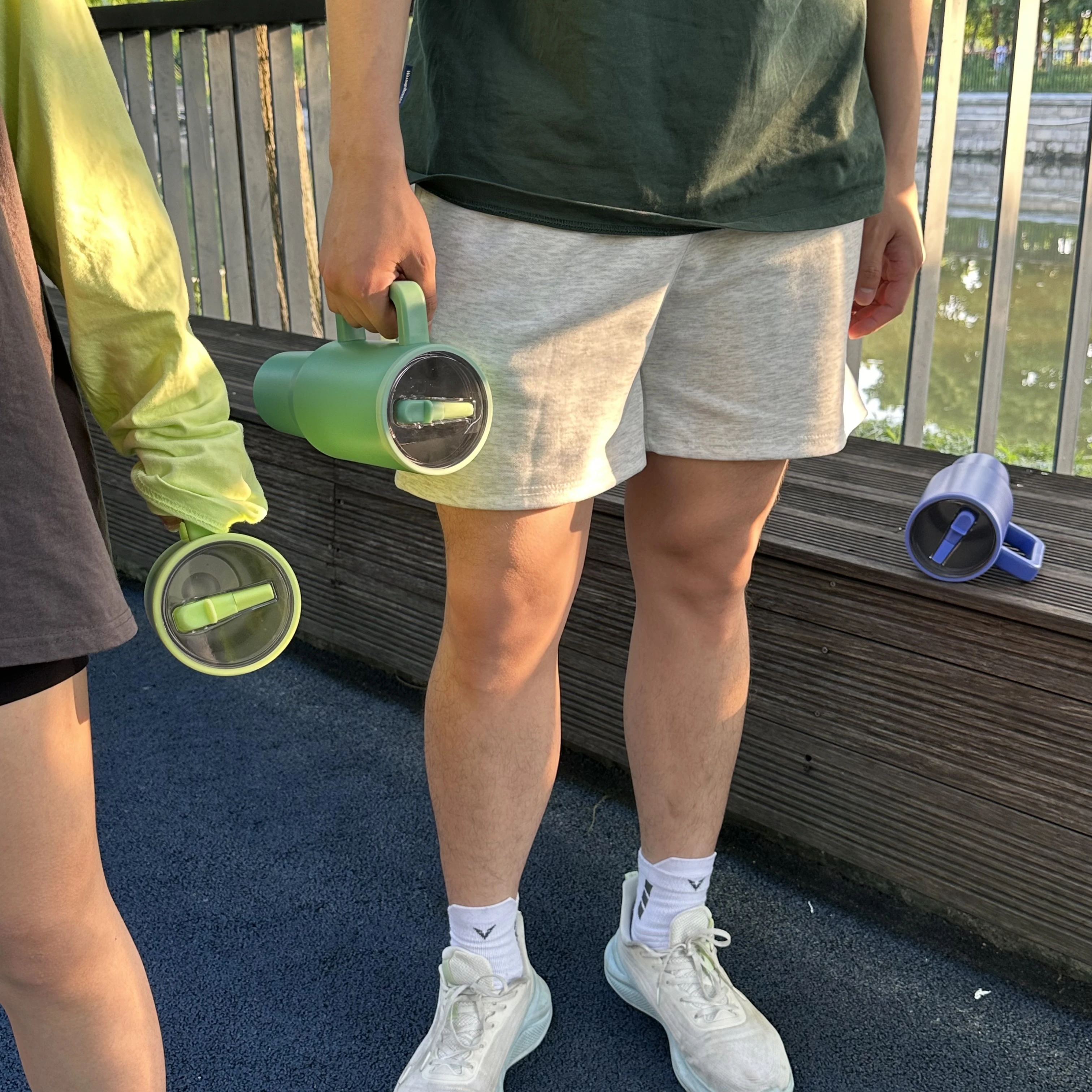 40 oz Tumbler Double Walled Insulated Stainless Steel Leak Proof Cup Travel Mug with Handle and flip straw on lid