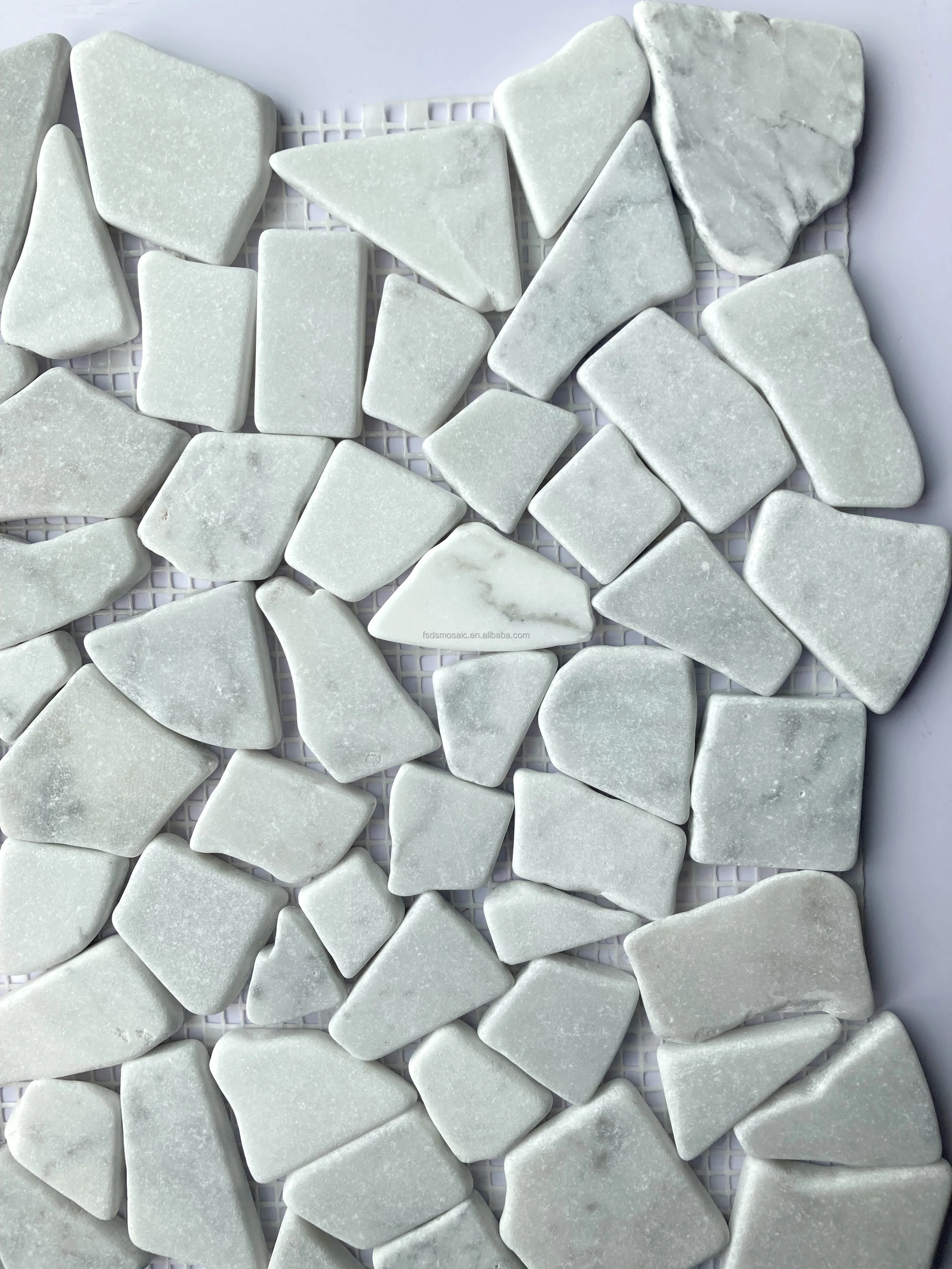 Hot Selling Free Style Marble Stone Tiles for Kitchen Bathroom Swimming Pool DIY Mosaic