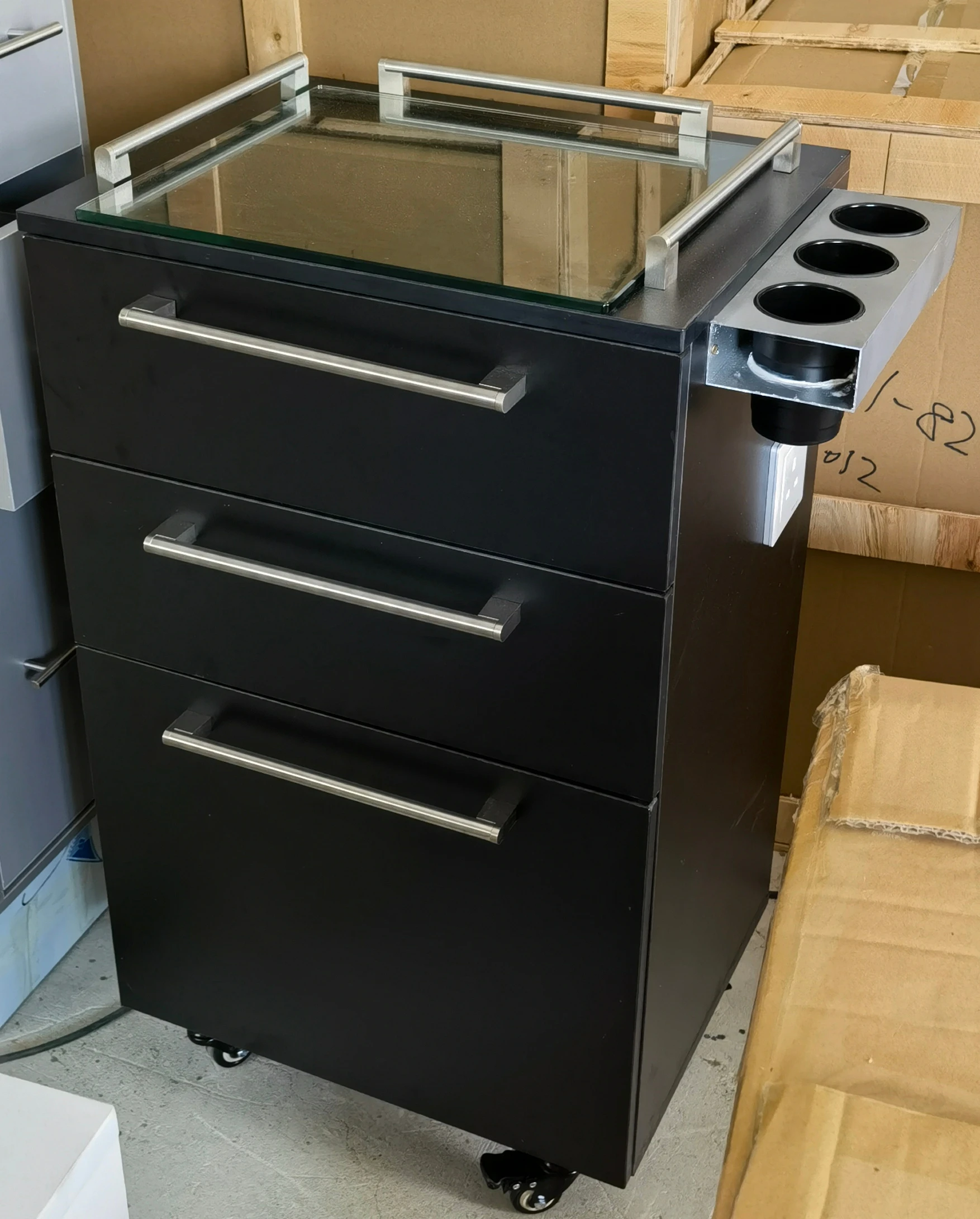 2021 Hot Sale Black Salon Trolley With Wheels 5 Years Warranty