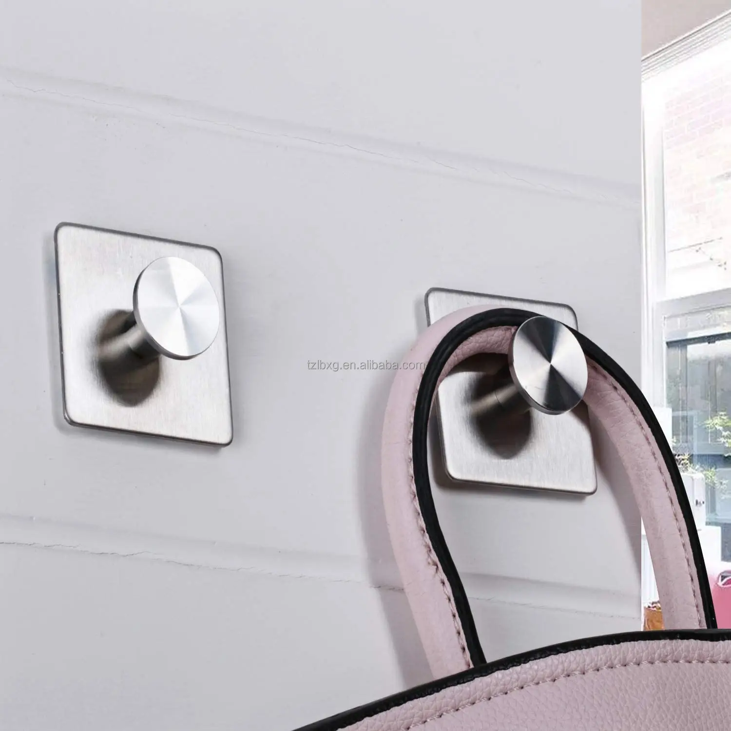 Wall Hooks Hanger Anti-Skid Heavy Duty Stick On Shower Hooks for Hanging Bathroom Home Kitchen Office Door