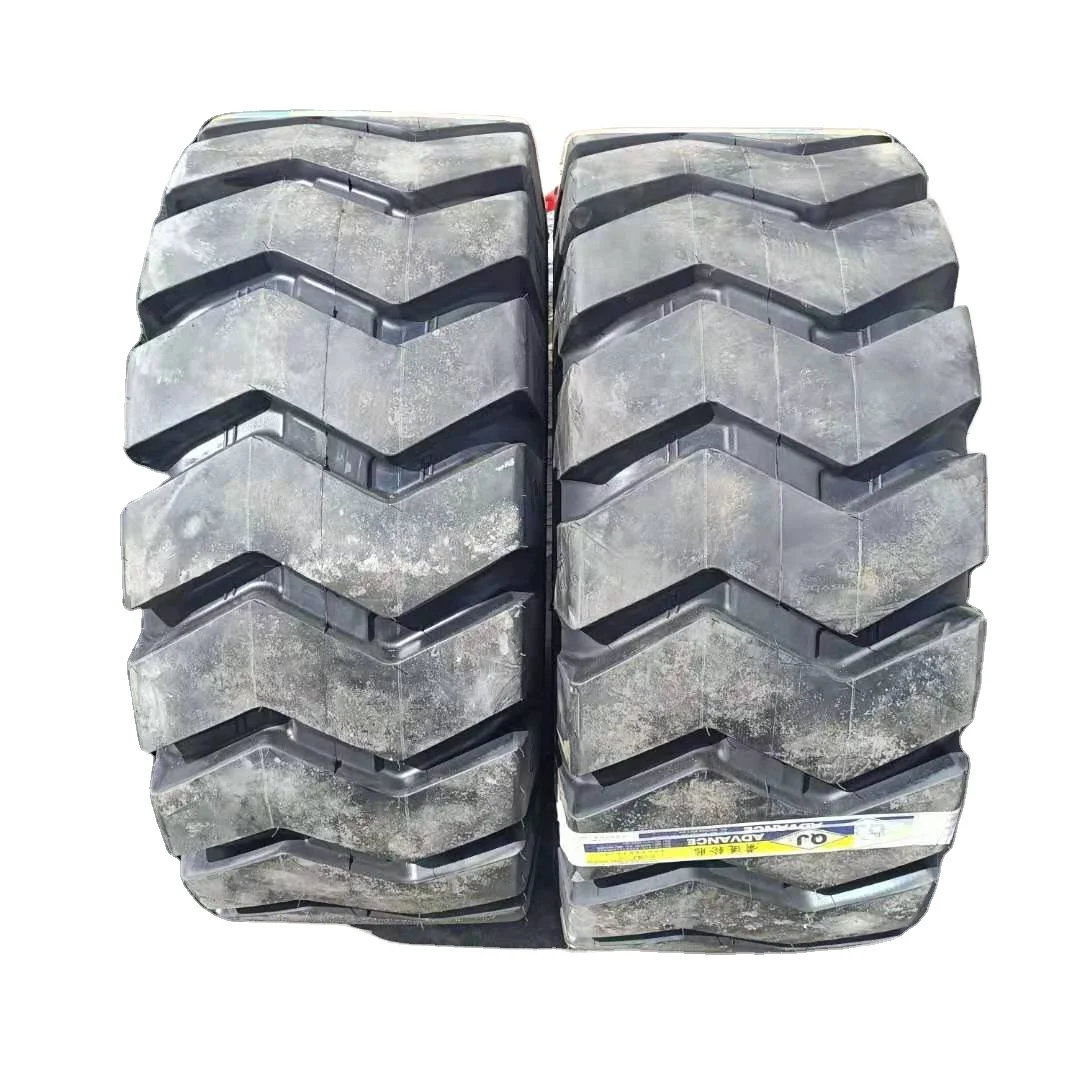 Solid Skid Steer Tyres 8.25-16 9.00-16 16/70-20 16/70-24 20.5/70-16 14.00-20 14.00-24 OTR tyre