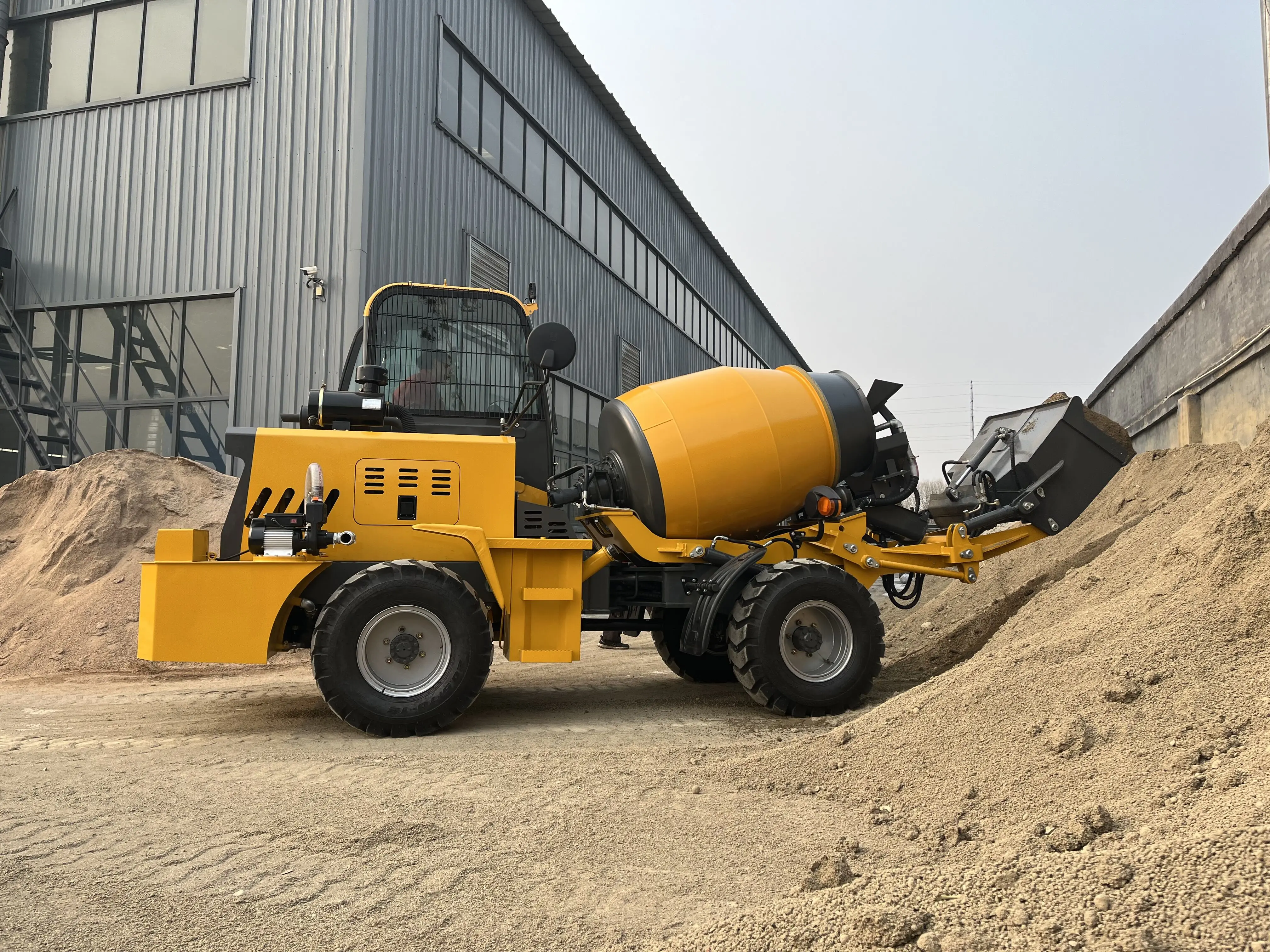 self loading concrete mixer 1.0cbm 3 unit in 40HQ container