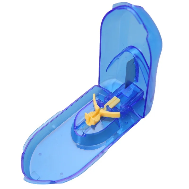 Wholesale plastic Medicine Cutter Household Tablet Manual Medicine Crushing Powder Milling Pill Box Grinder