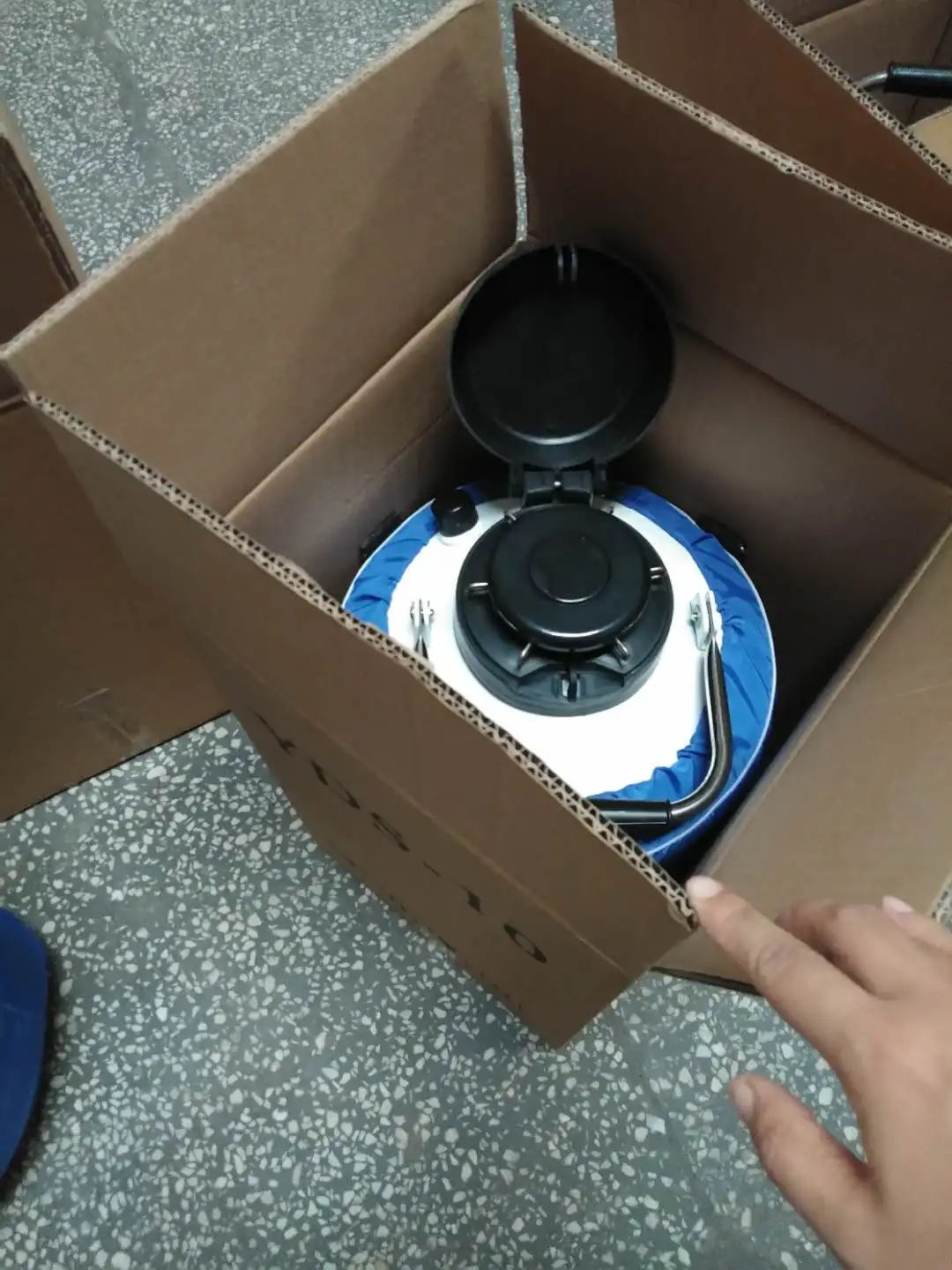 cncd company provide 35l Portable Sheep Semen Container Yds-35 Cryogenic Canister 35 Liter Liquid Nitrogen Tank