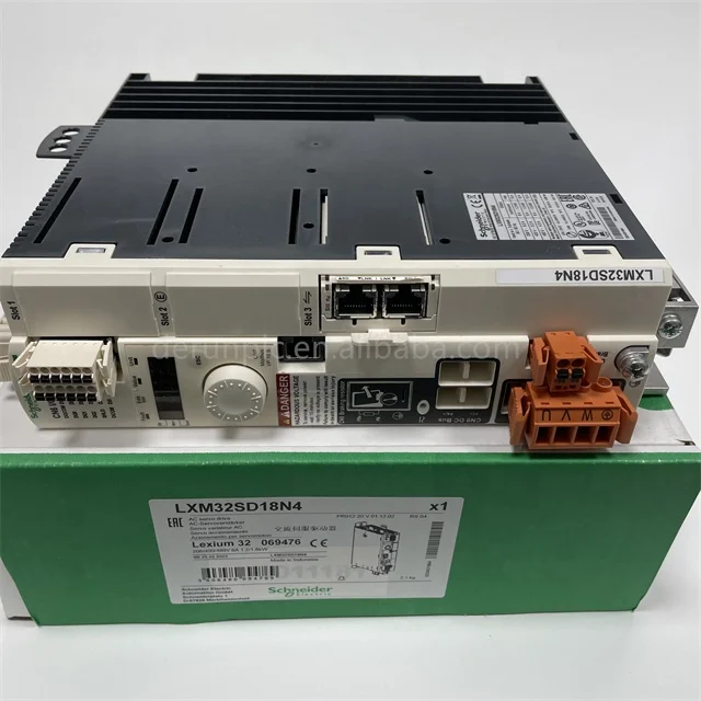 LXM32SD18N4 Motion servo drive Lexium 32 three phase supply voltage 208/480 V 1.8 kW