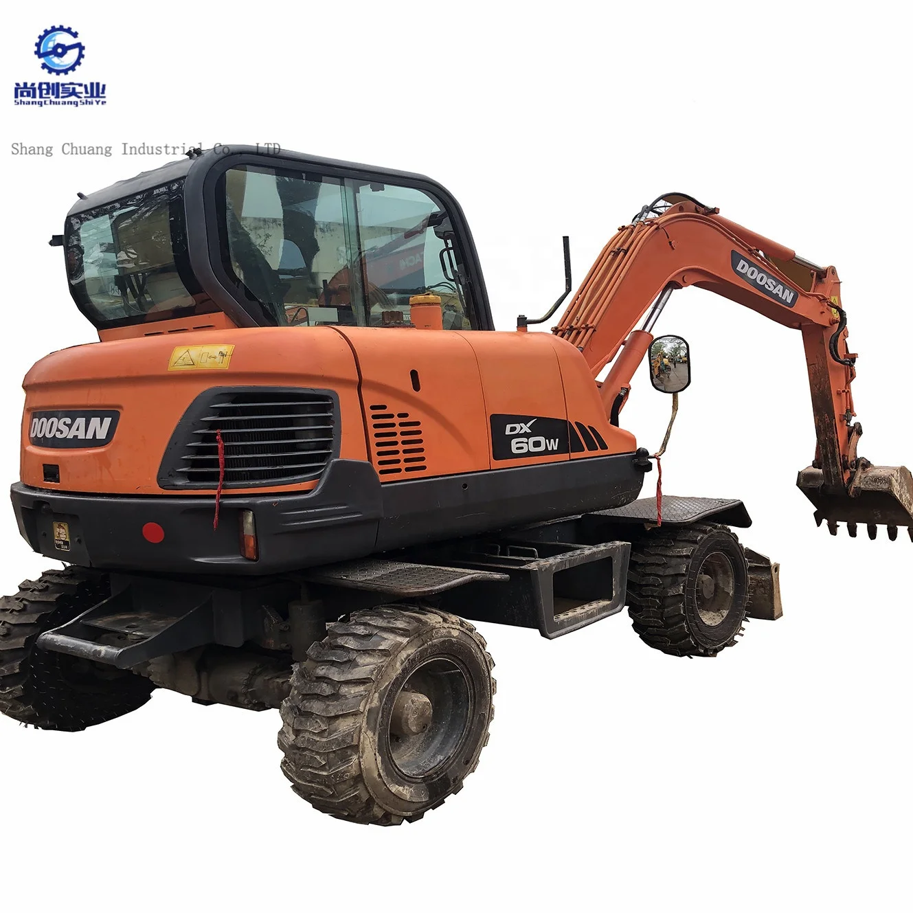 doosan 6-ton Mini excavator was sold at a low price