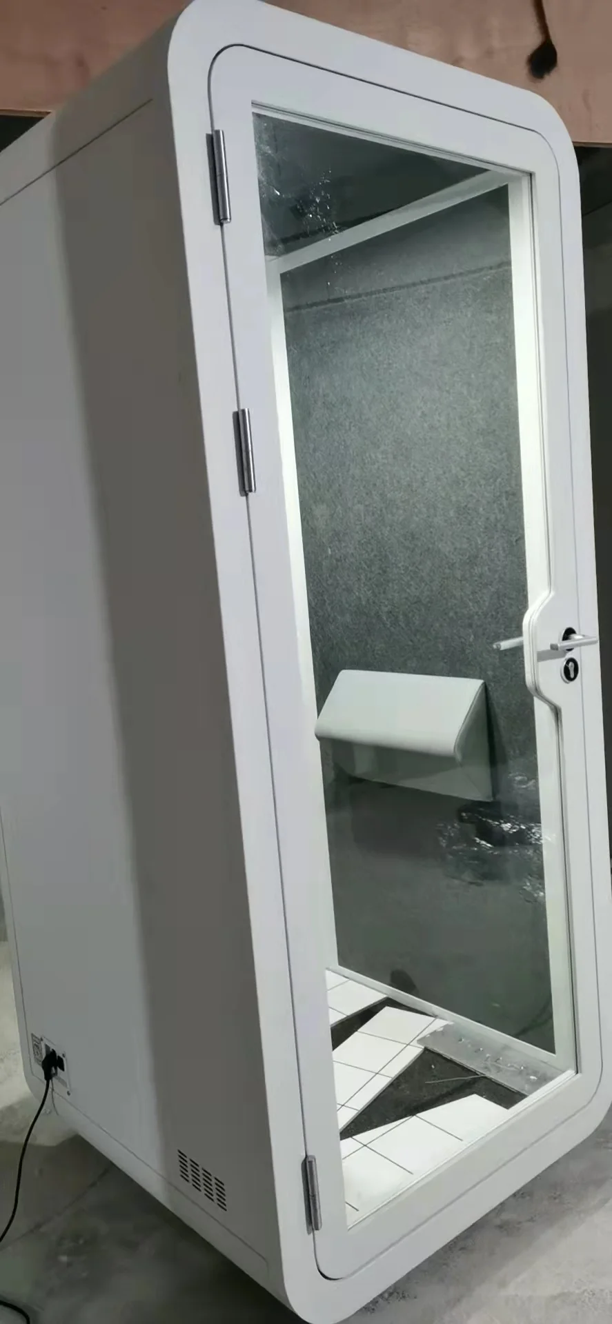 Easy Install silent room pods Modular soundproof room rent london mini sound booth