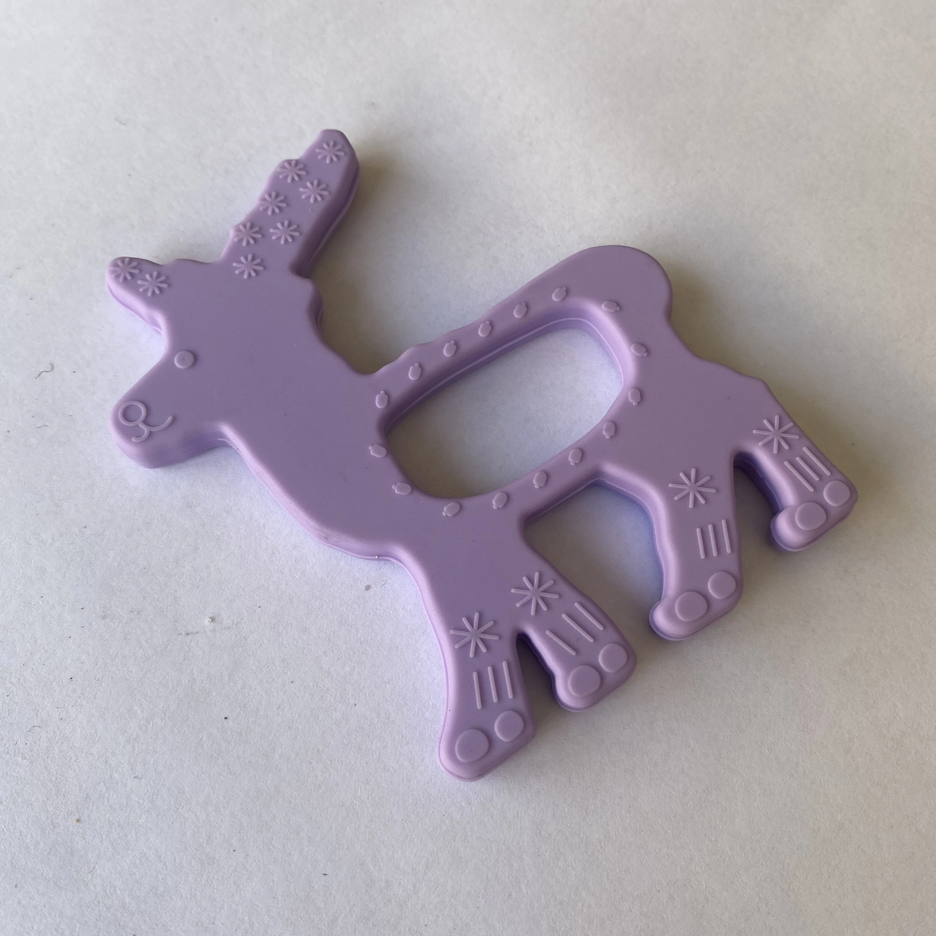 Eco Customizable Bpa Free animals shaped safe silicone toy baby Toddler Teething toys