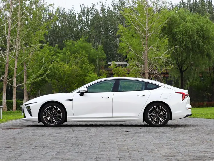 Hot sale  Neta S Luxury Fast Automobile Electric Car New Energy Vehicles Sports Car