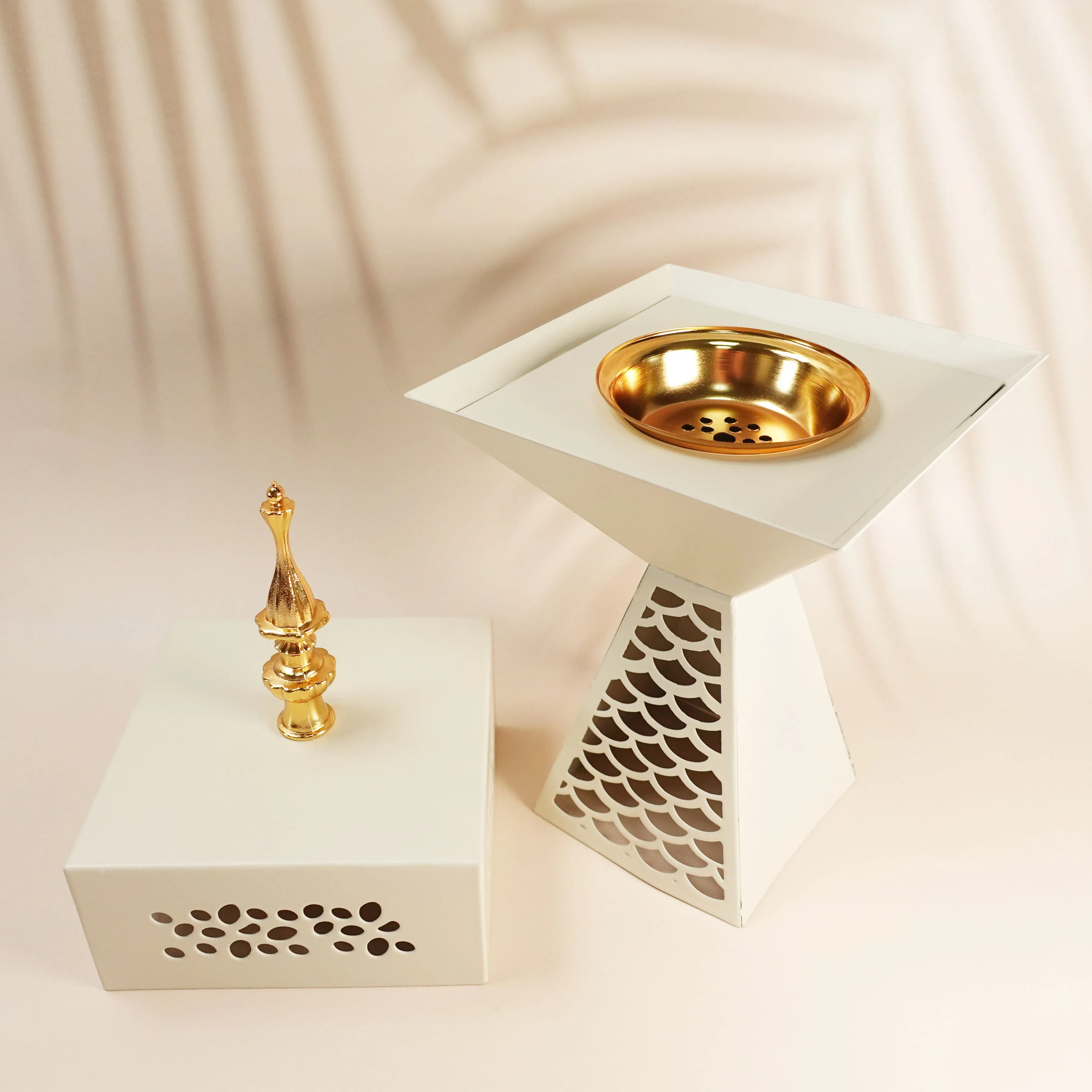 New series cup-shaped incense burner bracket metal black Arabic incense burner decoration hotel gift