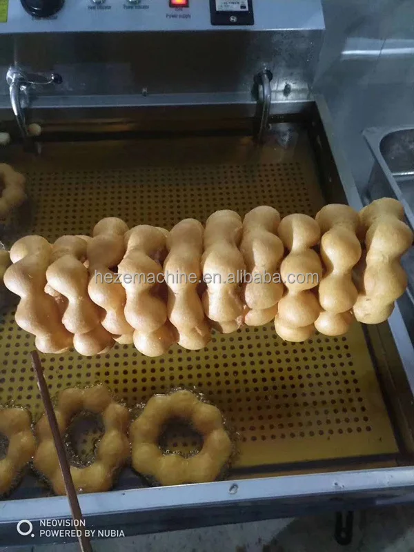 Portable 304 Stainless Steel Circle Shape Loukoumades Breakwater Potty Loukma Donut Ball Mochi Doughnut Dropper
