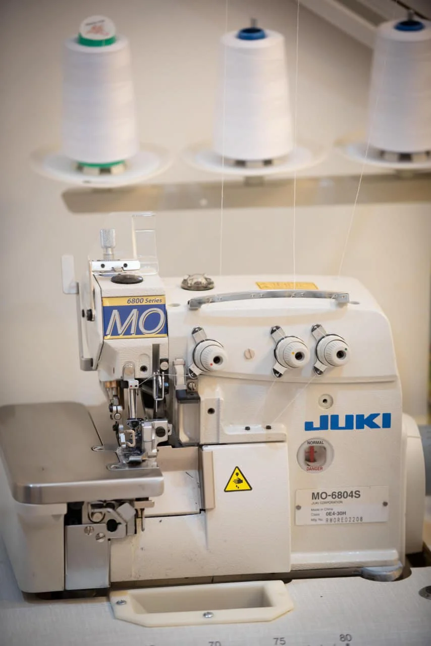 Высокоскоростная Промышленная швейная машина Jukis MO-6800 6804 серии overlock