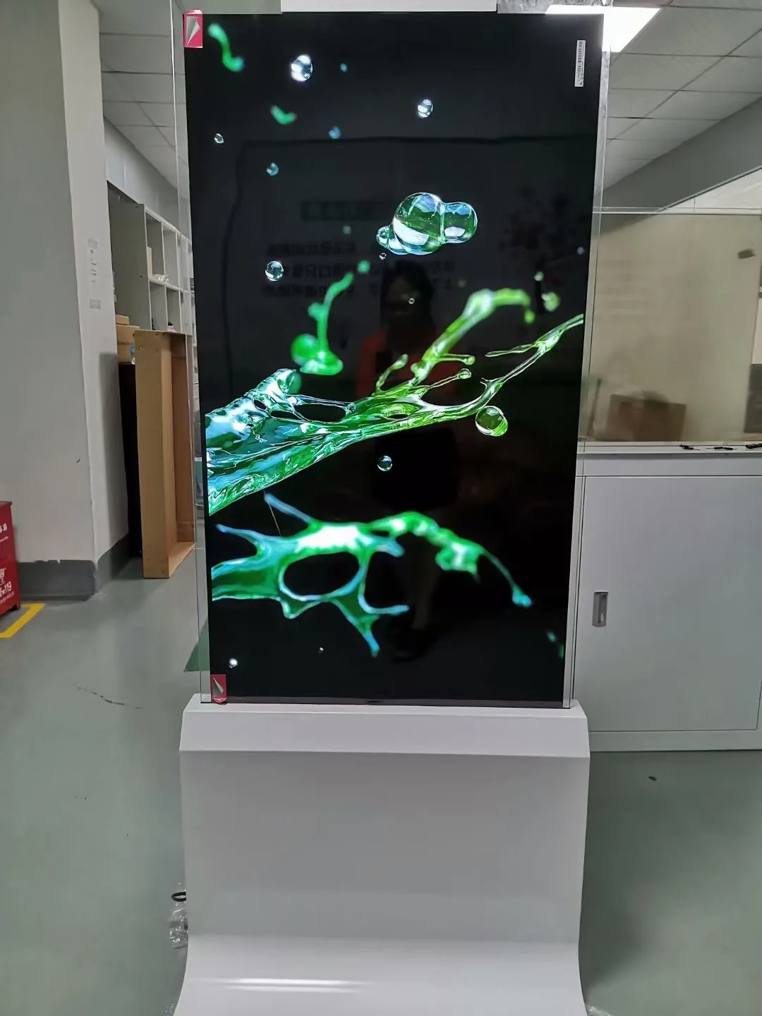 Indoor Advertising Signboard Interactive Smart kiosk 55inch Vertical Dual System Android Windows OLED Touchable display