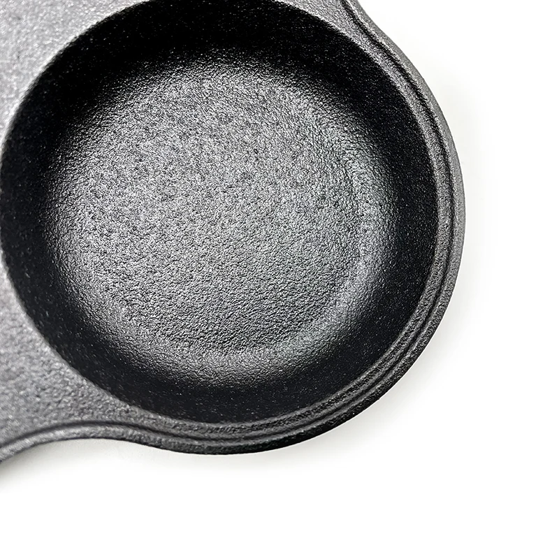 Hot Sale Egg Frying Pan 4 Sections Non Stick Cast Iron Egg Fry Pan For Breakfast and Brunch Dishes