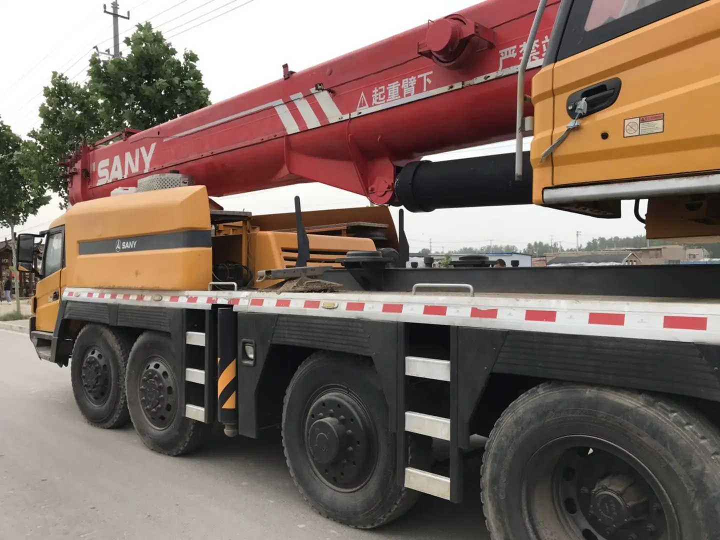 Подержанный 100 t кран sany автокран stc1000 цена тонн использованный Китай высококачественный мобильный для продажи