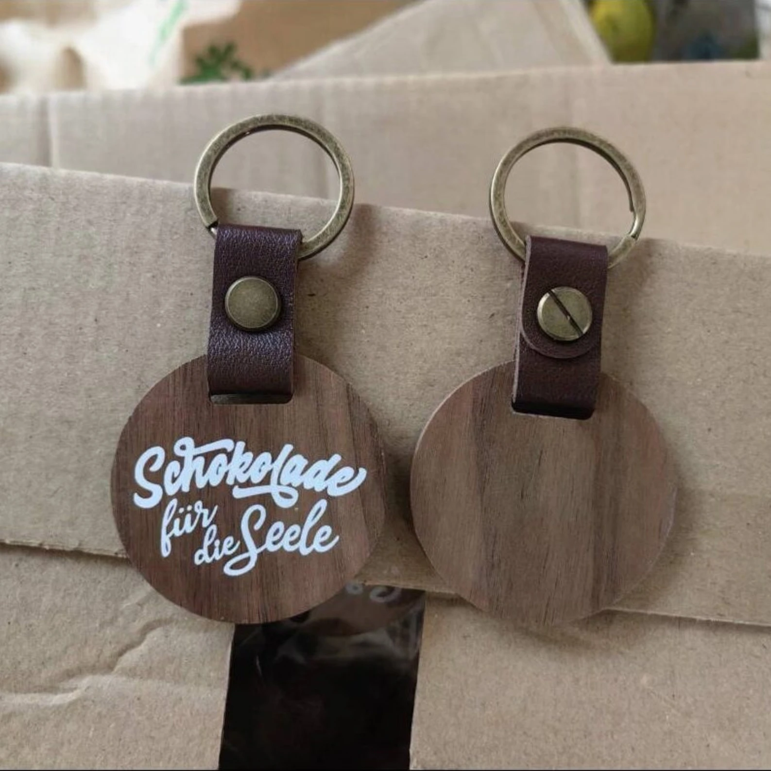 Wholesale Personalized Design Gifts Engraved Name Blank Keyring Key Chain Car Brand Logo Metal Pu Custom Leather Keychain