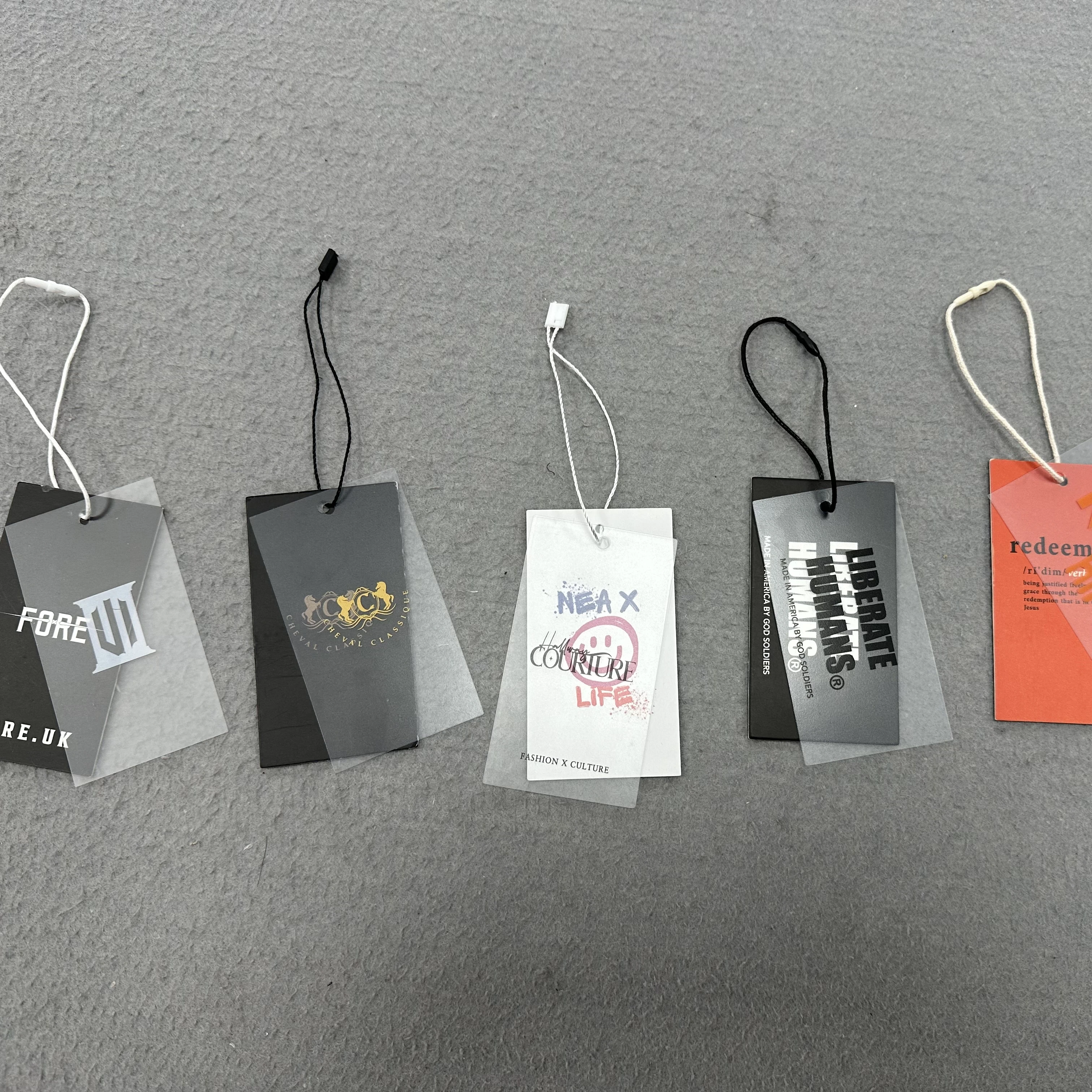 Custom Luxury Hanging Label with Free Slings Special Swing Paper Product Hang Tags for Clothing Garment