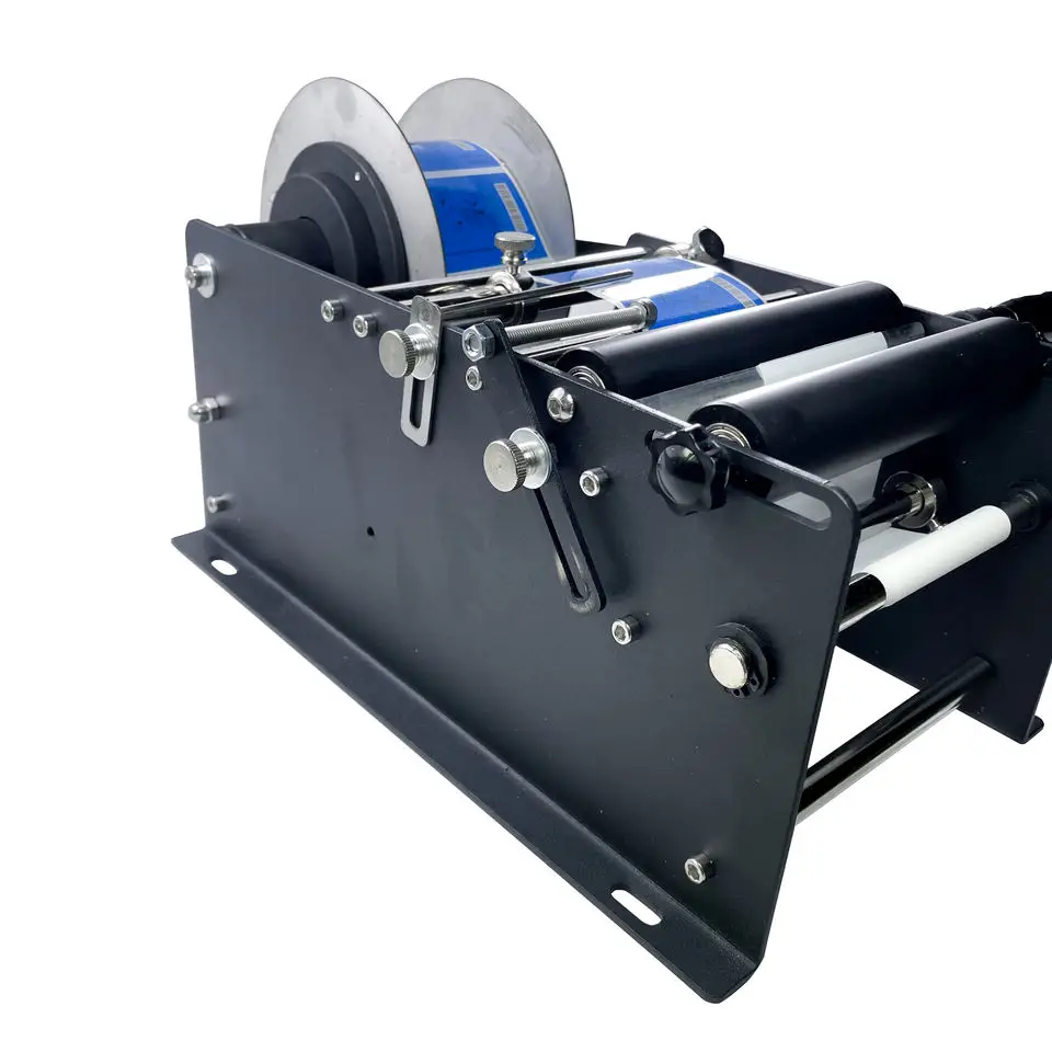 OEM Manufacturer With Handle Adhesive Red Wine Sticker Wine Simple Manual Water Drinks Glass Round Bottle Flat Labeling Machine