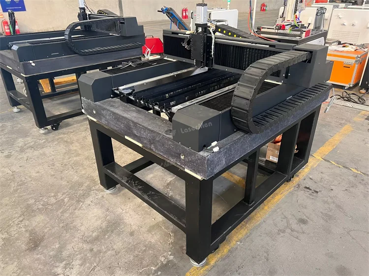 Promotion machine high precision  fiber laser Cutting Machine For steel cutting with cover for jewlery