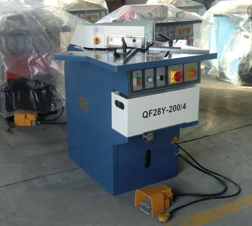QF28Y-4X200 станок с фиксированным углом гидравлического высечки углов для листового металла