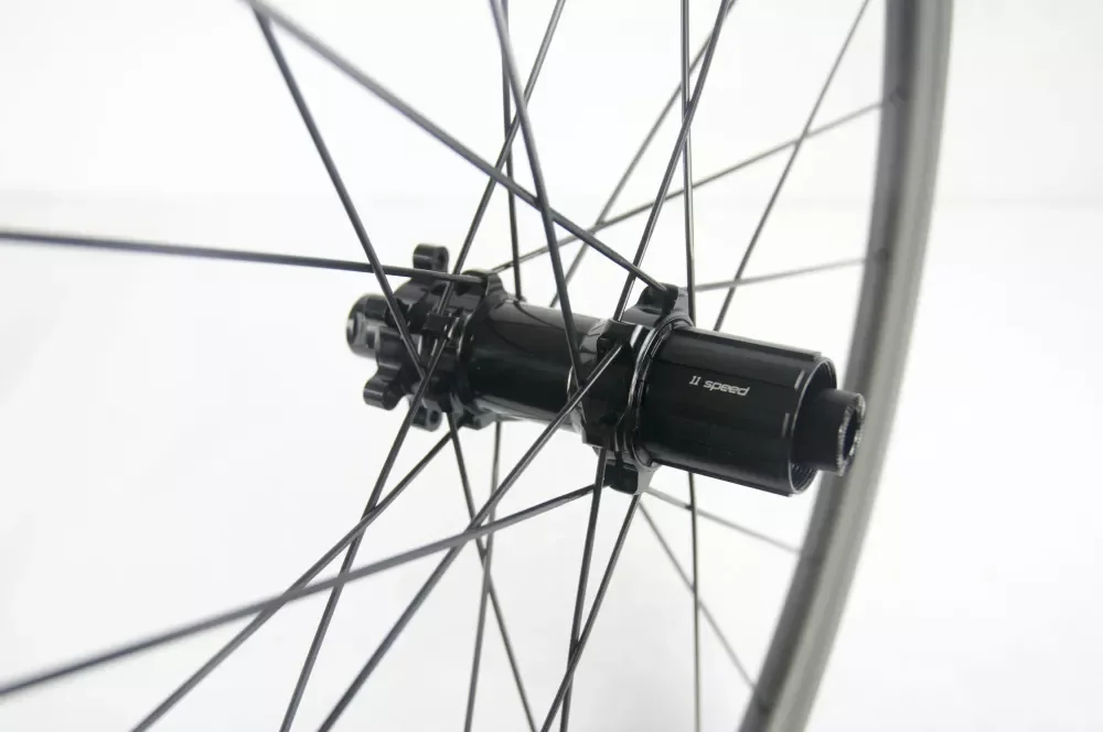 TB2562 Wholesale carbon fiber wheel 700C Road bike disc brake Carbon wheel disc brake gravel carbon wheel gravel bicycle