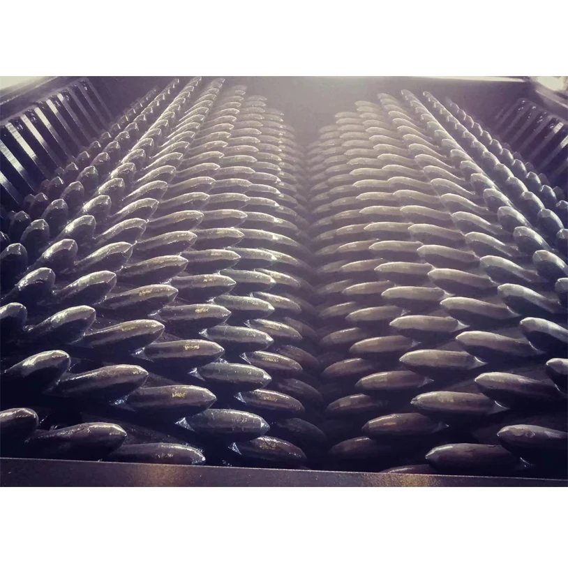 Double teethed roller crushing machine for Limestone feeding size 300mm