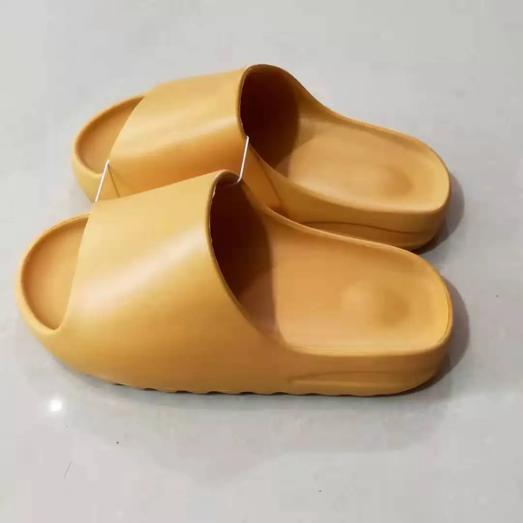 wholesale unisex yeezy slippers new style SpongeBob eva Slides for women