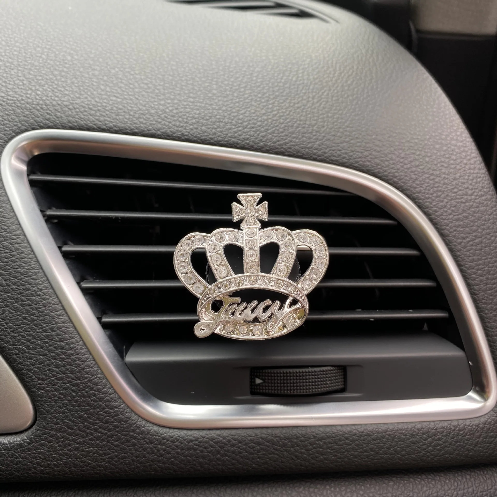 Refillable Vent Clip Car Air Freshener Perfume Diffuser Luxury Bling Crown Air Freshener Fragrance Aromatherapy Car Accessories