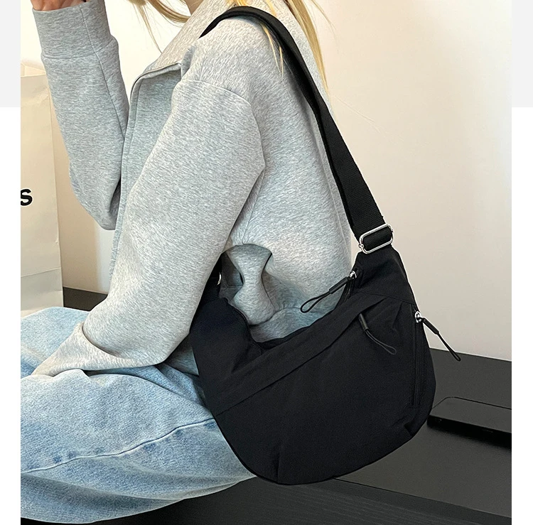 Custom New Large Capacity Candy Color Women Shoulder Bag Nylon Crossbody Daily Mobile Phone Cash Storage Bag