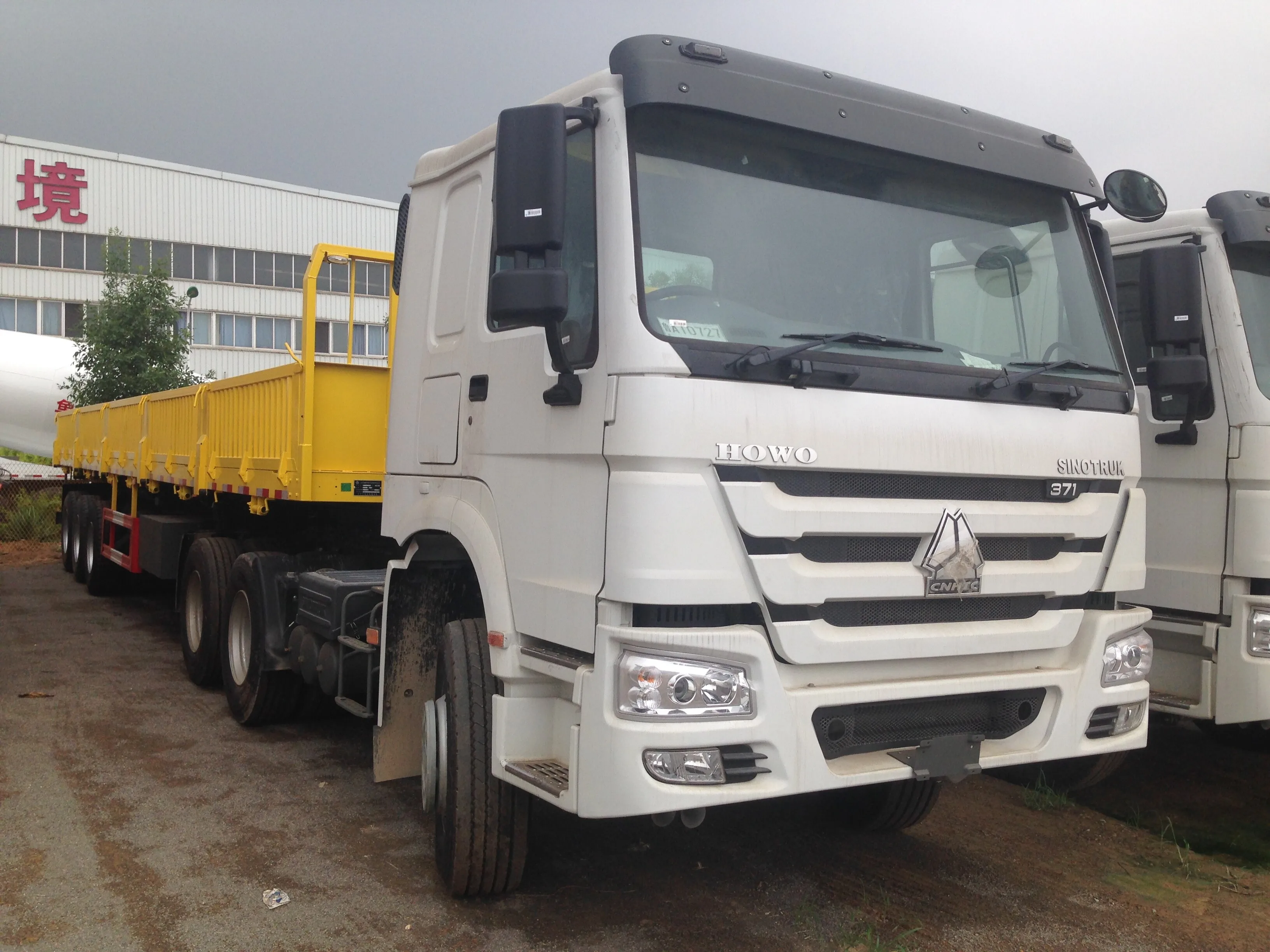 Sinotruck 6X4 6x2 6x6 Howo Used Tractor Trailer Truck Head Truck 336 371 420 Hp Nude Diesel Engine Packing Gross Wheel Color Cab