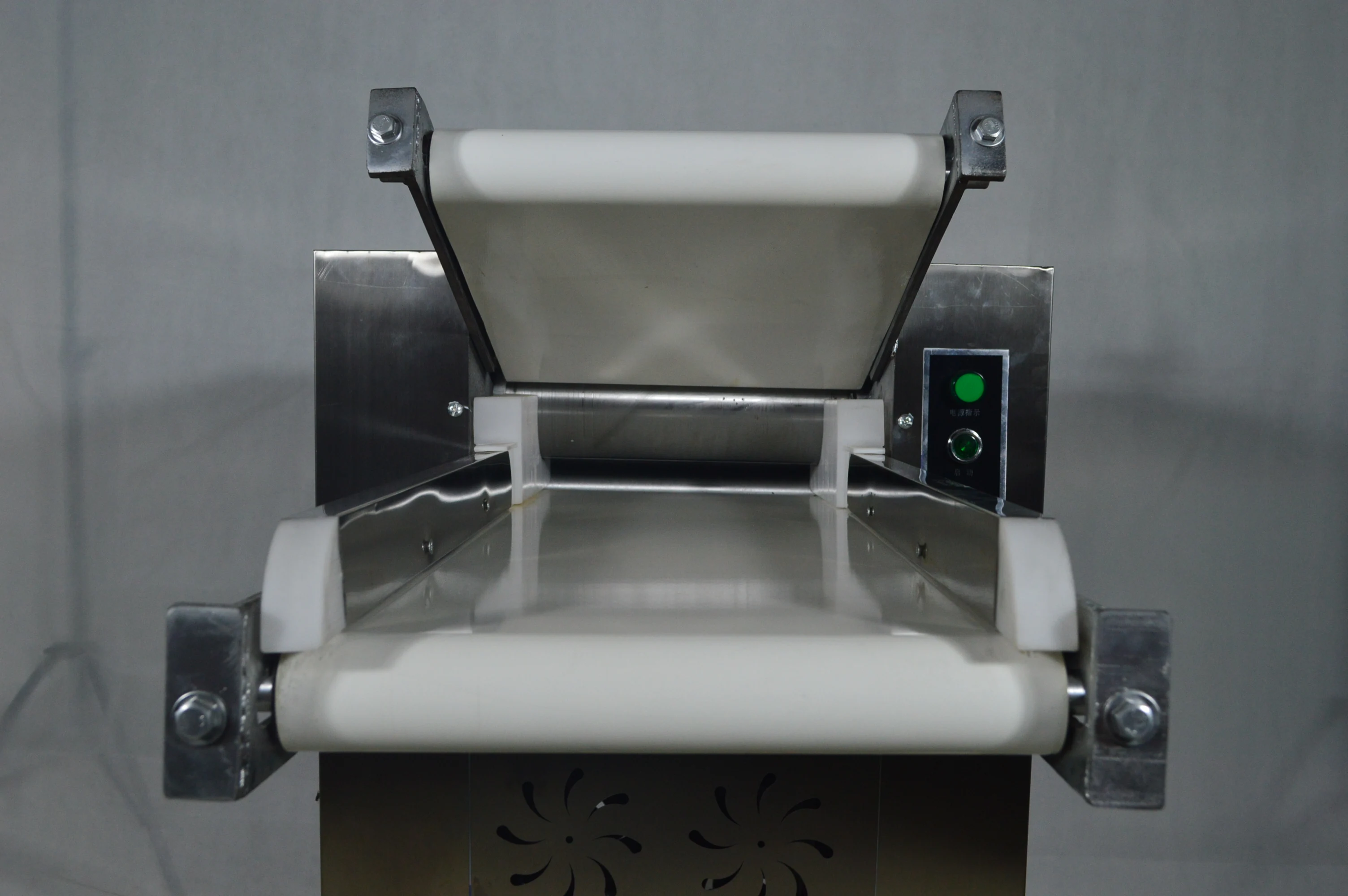 Commercial automatic flour kneading pizza dough press pressing manual dough kneader machine