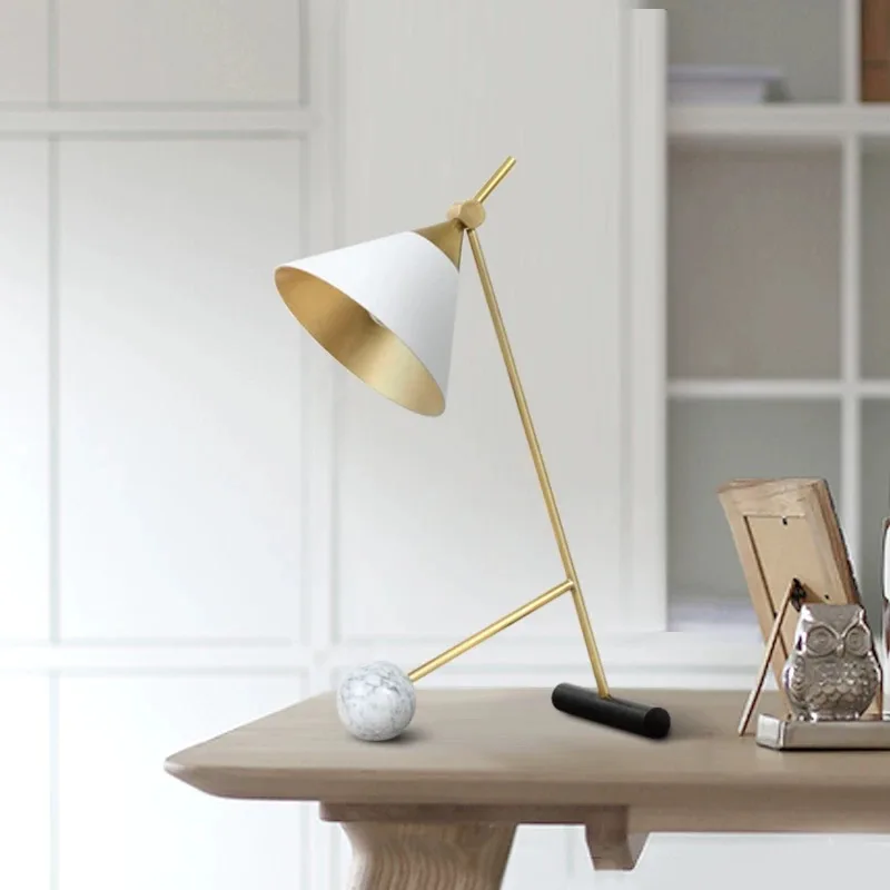 Post-modern simple fashion Northern Europe desk lamp creative marble model room bed desk work table
