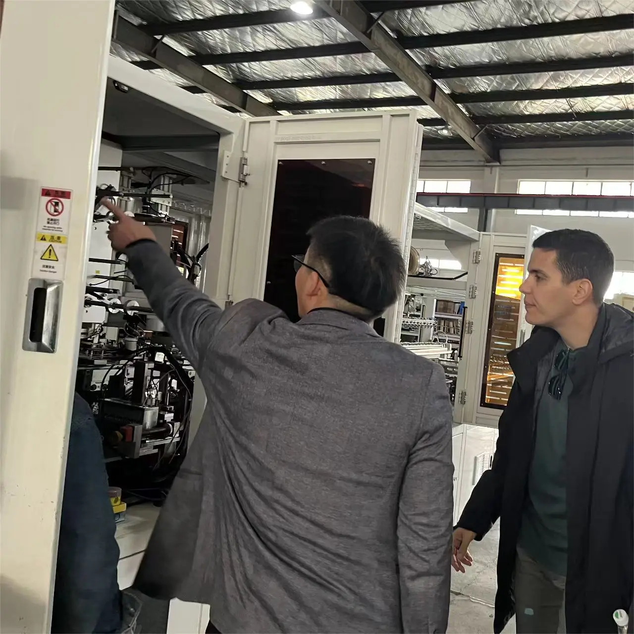 Высококачественная солнечная панель PVSolar линейное оборудование автоматическая PV блок производства рамы Лучшая цена