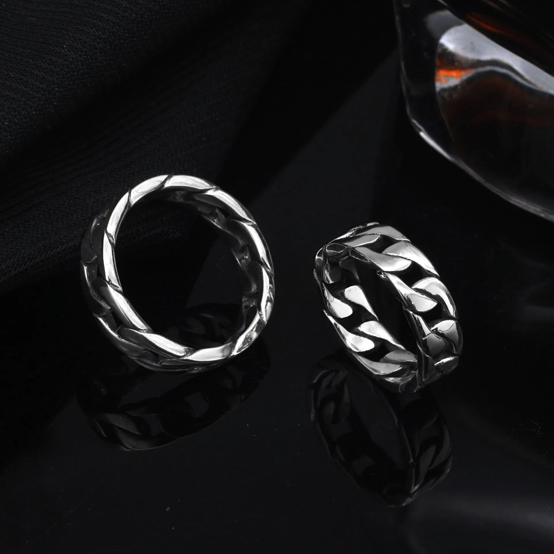 2023 Fashion Thai silver Ring 925 sterling silver couple rings  ring cuban chain for Womens or mens birthday gifts