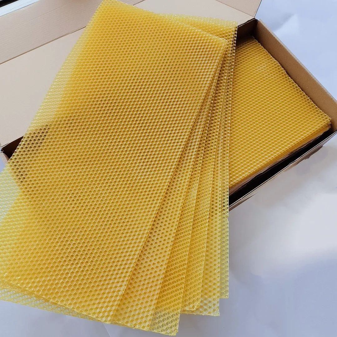 Laptop style manual beeswax comb foundation sheet machine beeswax embossing