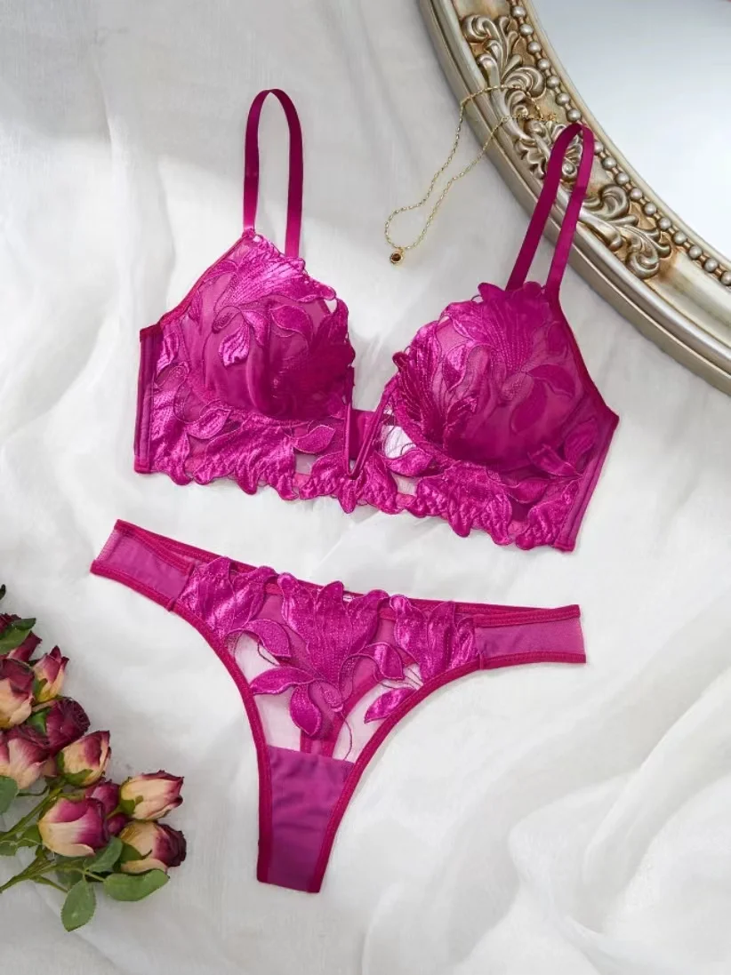 Wholesale New Arrival Design Hot selling Underwear Set Lace 2 Piece Push Up Bra Panty Women Lingerie Sets Sexy Lingerie Women