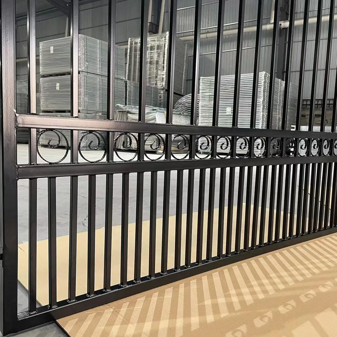 Wholesale Iron Fence Panels Decorative Metal Black Galvanized Steel Picket Fence
