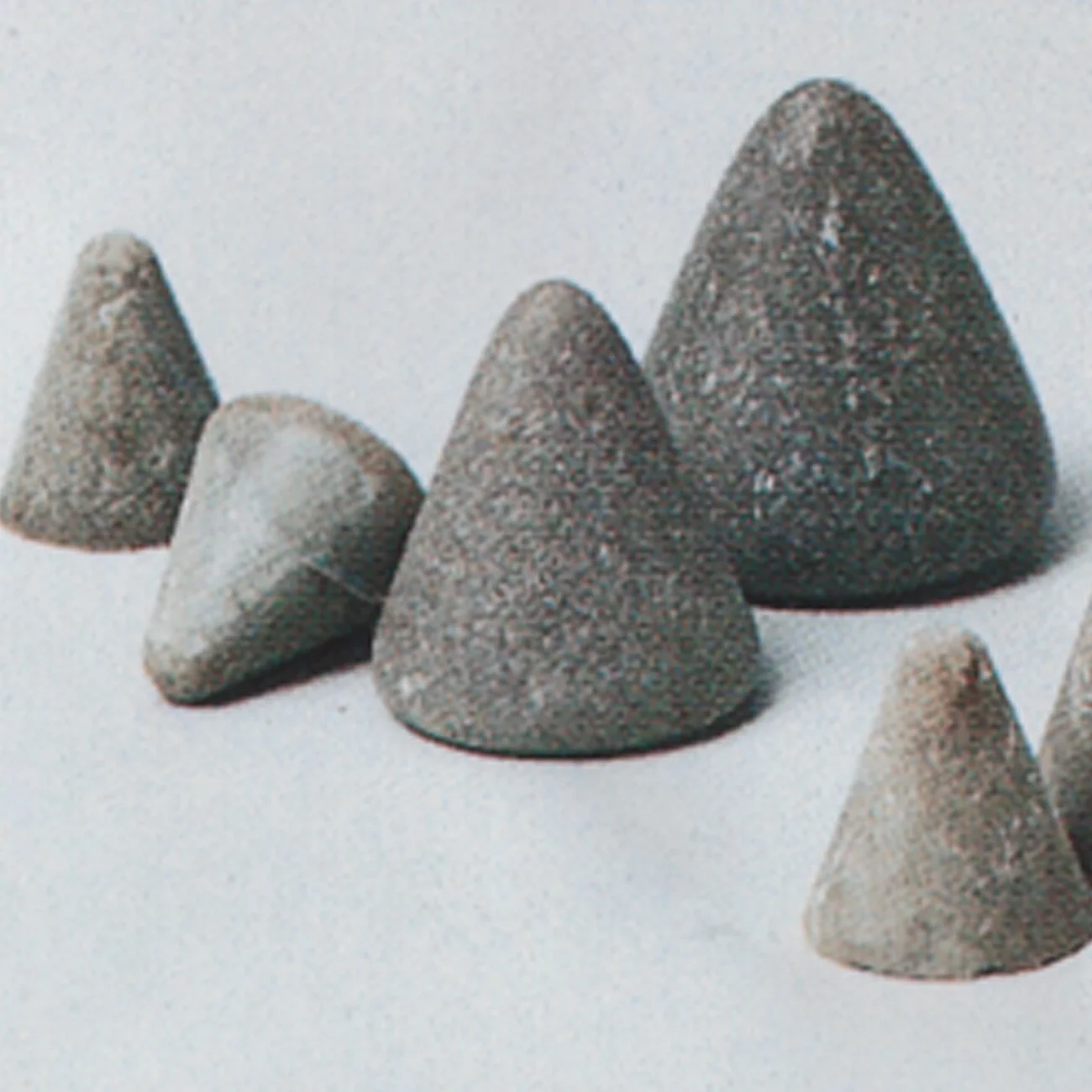 ceramic media polishing stone for metal aluminum steel parts deburring