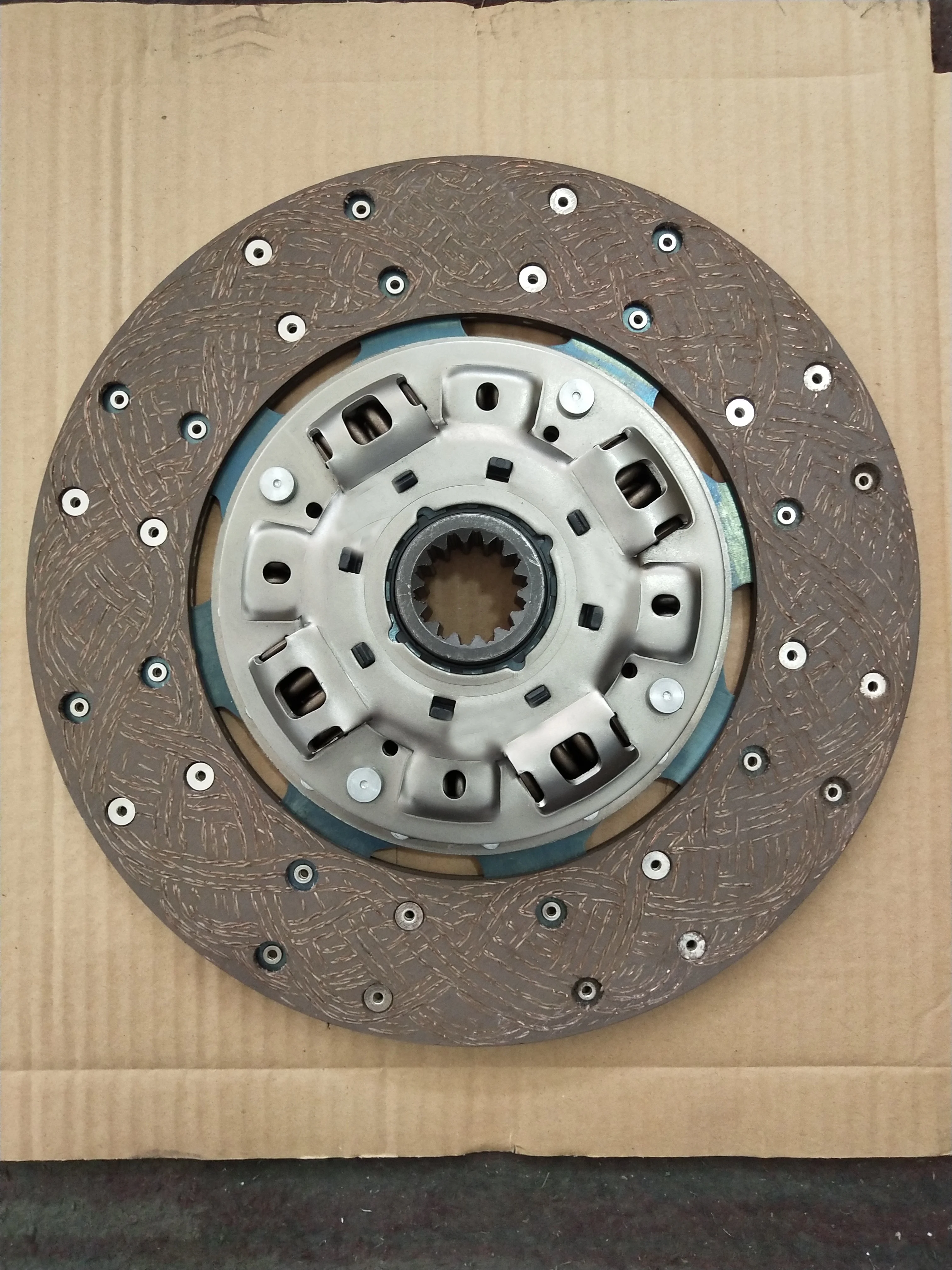 Диск сцепления/диск сцепления для ISUZU JL partxp 300 мм OEM 8973771490 8-97320355-0