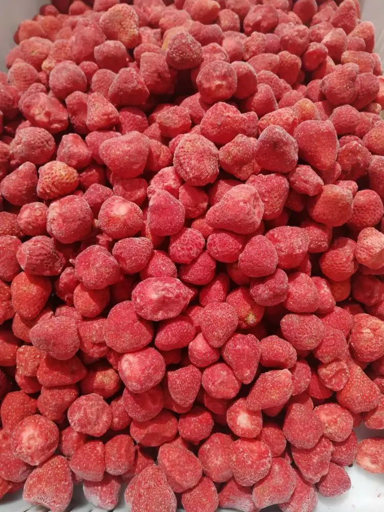 Wholesale China frozen strawberries Hongyan AM13 sweet charlie Honey price for IQF  frozen strawberries