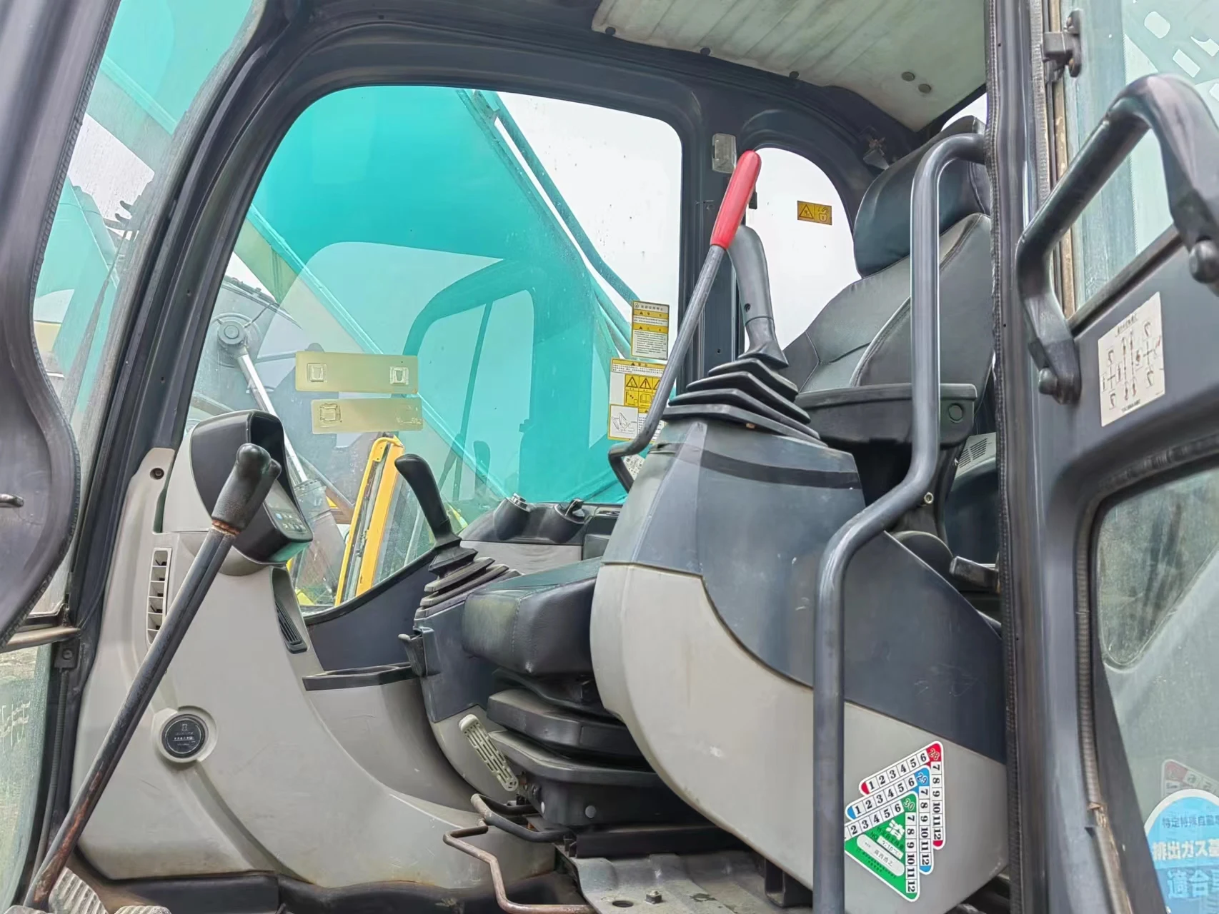 2018 used excavator Kobelco SK210 high efficiency reliable construction equipment SK210LC-8 crawler excavator for sale in China