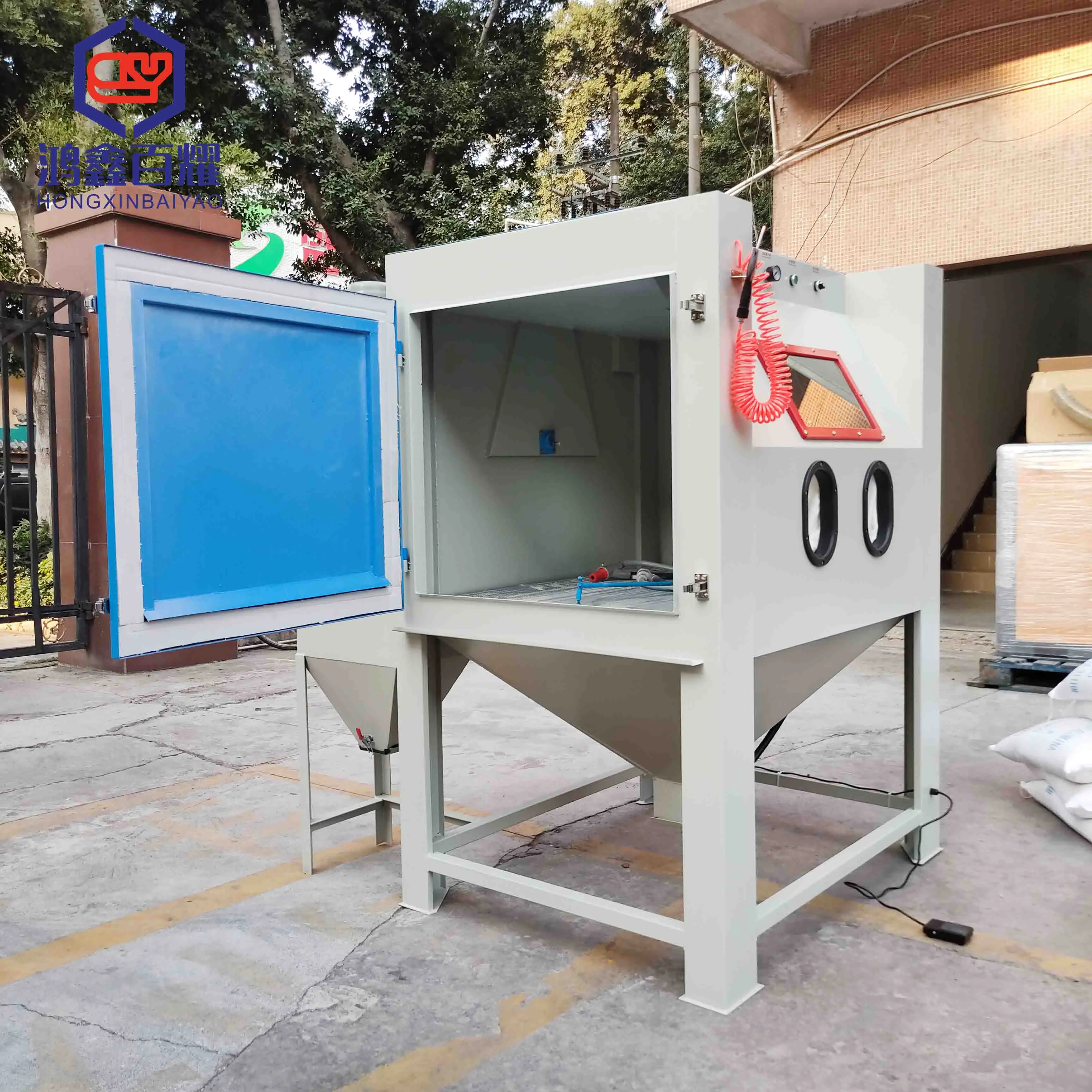 Water sand blasting machine CE water sand blasting cabinet wet sandblaster car wheel repair vapor sand blasting machine