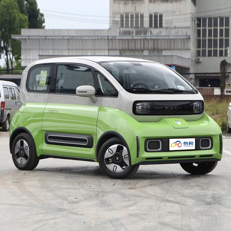 2024 Hot Sale WULING KIWI Mini Electric Car New Energy Vehicle with Hybrid Fuel 4-Seater Hatchback EV Motor