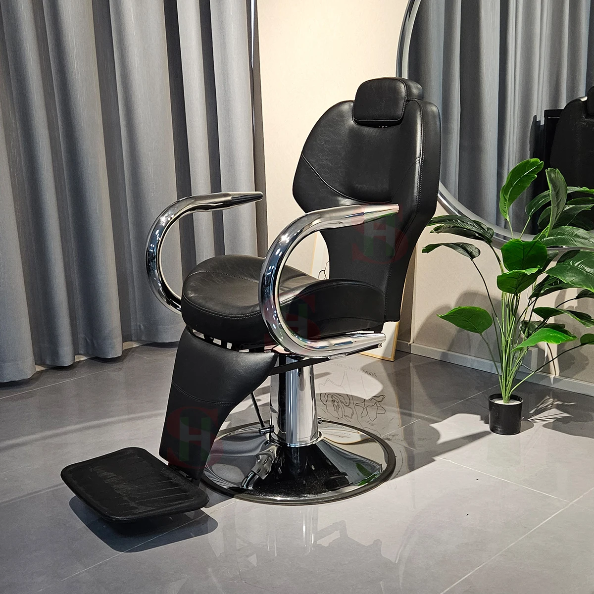 China foshan Modern Recliner Salon Chair Accessories Furniture Black Hairdressing Styling Chairs Barber Salon Chair
